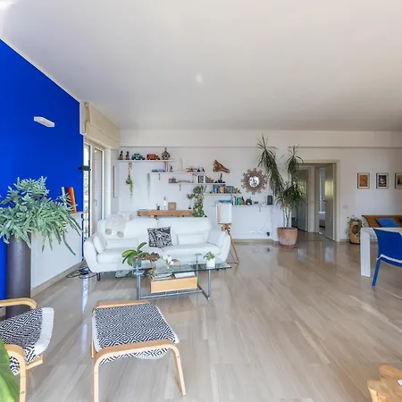 Blue Dream Apartment *